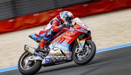 2026世界杯投注登录入口-WSBK匈牙利站首回合正赛，张雪机车车手再夺冠！