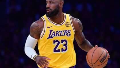 2026世界杯投注登录入口-詹姆斯是20岁、30岁以前历史总得分王！锁定40岁以后总得分王！