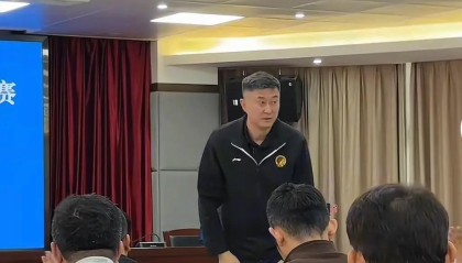 杜锋官宣新职位！正式回应下课传闻，陈老板力挺，朱芳雨站队